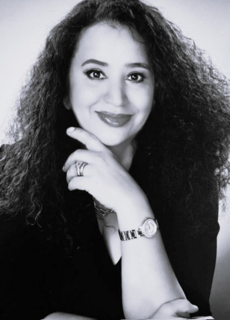 Meghna_Linkedin_BW